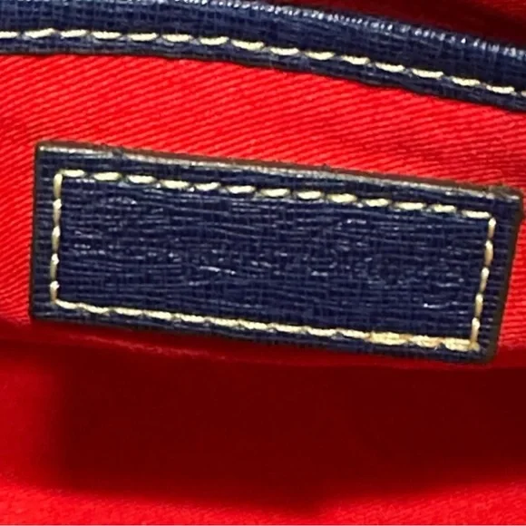 ❌❌❌ Blue Penrose Pocket Tote - Picture 7 of 12